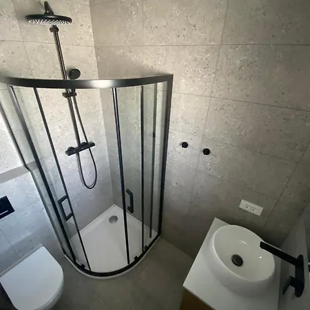 Alpine Nest Apartman *